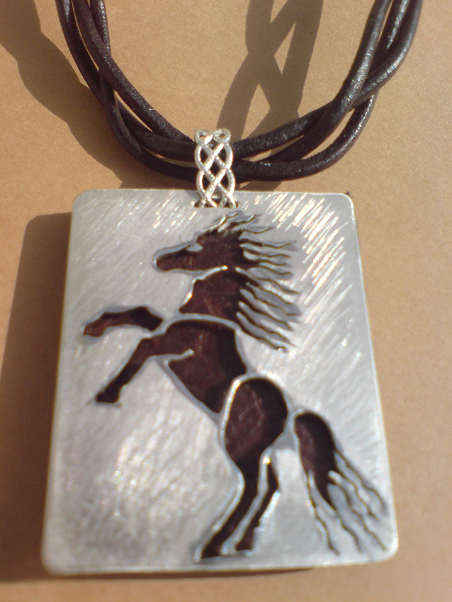 Horse pendant for horse riding instructor