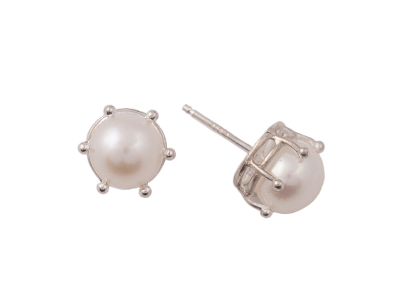 Big silver studs with pearls